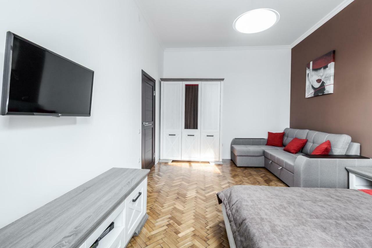 Inshiapartments On Liberty Avenue 2 Львов Экстерьер фото